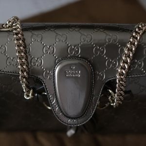 Gucci Emily Signature Chain Shoulder Bag